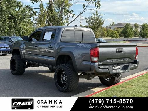 2016 Toyota Tacoma SR