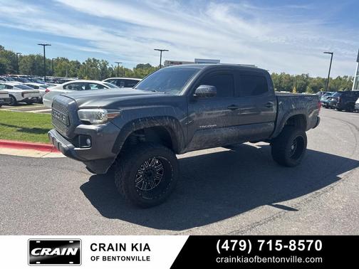 2016 Toyota Tacoma SR