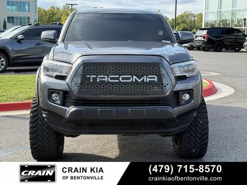 2016 Toyota Tacoma SR
