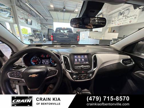 Silver Ice Metallic 2021 Chevrolet Equinox LS