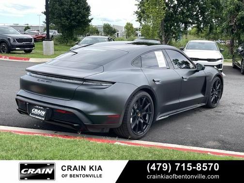 2022 Porsche Taycan GTS
