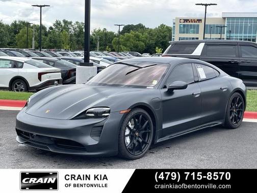 2022 Porsche Taycan GTS