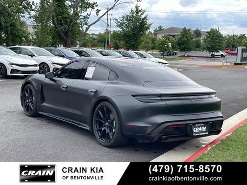 2022 Porsche Taycan GTS
