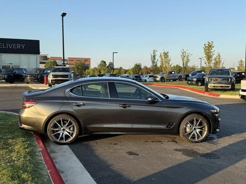 2025 Genesis G70 2.5T AWD