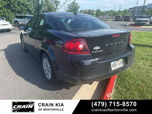 Black Clearcoat 2013 Dodge Avenger SE V6