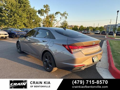 2022 Hyundai ELANTRA SEL