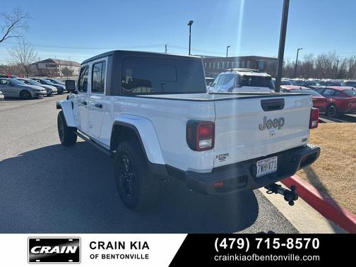 2022 Jeep Gladiator Overland