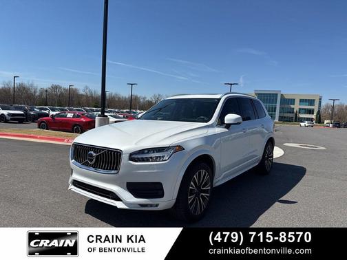 Crystal White Metallic 2020 Volvo XC90 T6 Momentum