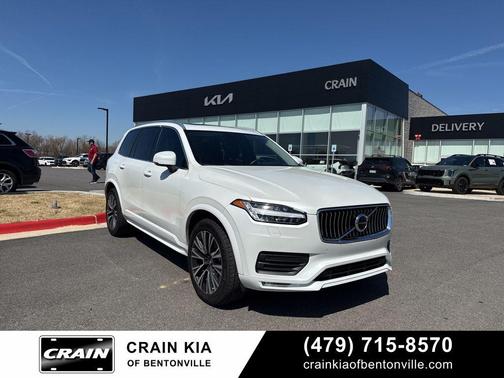 Crystal White Metallic 2020 Volvo XC90 T6 Momentum