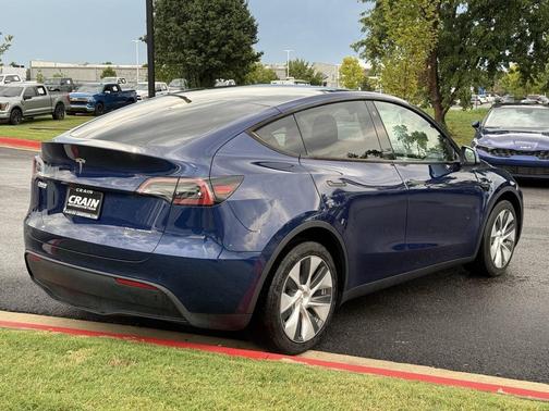 2022 Tesla Model Y Long Range Dual Motor All-Wheel Drive