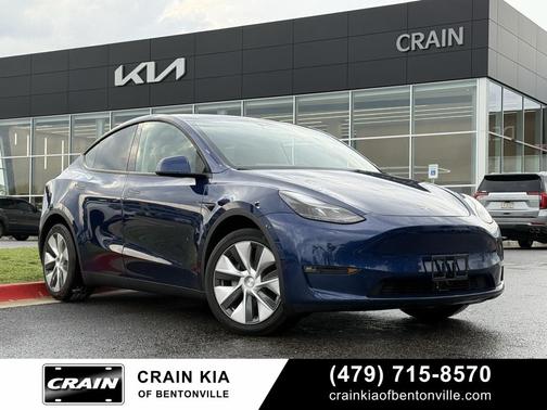 2022 Tesla Model Y Long Range Dual Motor All-Wheel Drive