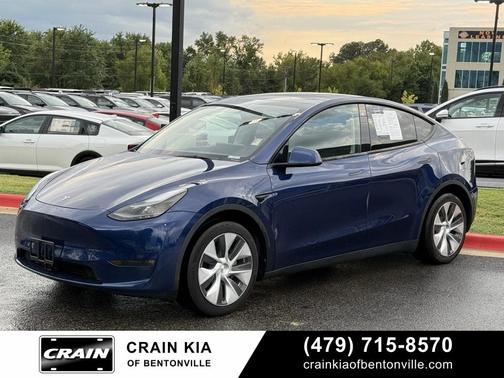 2022 Tesla Model Y Long Range Dual Motor All-Wheel Drive