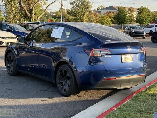 2022 Tesla Model Y Long Range Dual Motor All-Wheel Drive
