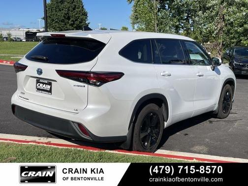2022 Toyota Highlander Hybrid LE