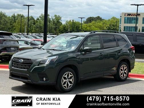 Cascade Green Silica 2023 Subaru Forester Premium