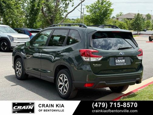 Cascade Green Silica 2023 Subaru Forester Premium