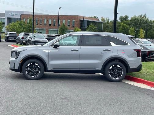 Wolf Gray 2026 Kia Sorento S