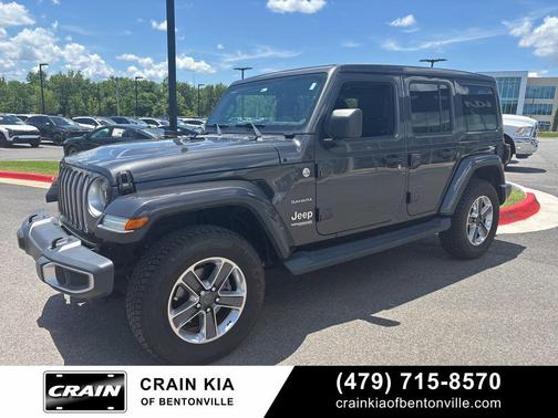 Granite Crystal Metallic Clearcoat 2020 Jeep Wrangler Unlimited Sahara