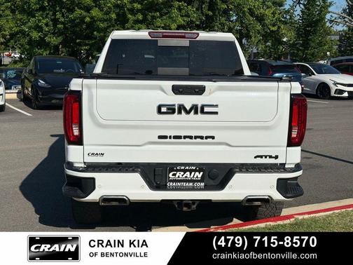 Summit White 2024 GMC Sierra 1500 AT4