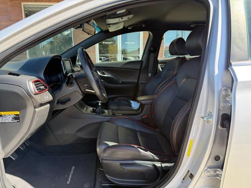 2018 Hyundai Elantra GT Sport