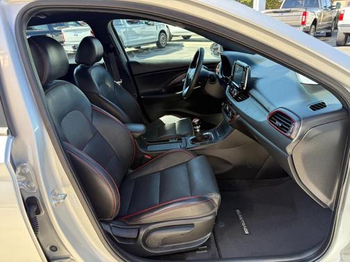 2018 Hyundai Elantra GT Sport