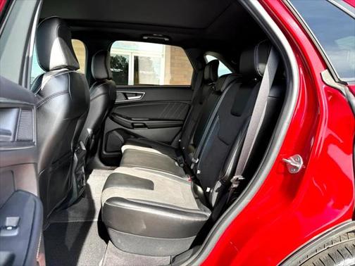 2023 Ford Edge ST