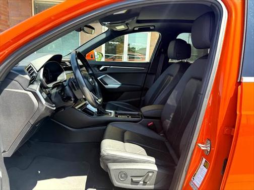 2023 Audi Q3 Premium 45 TFSI S line quattro Tiptronic