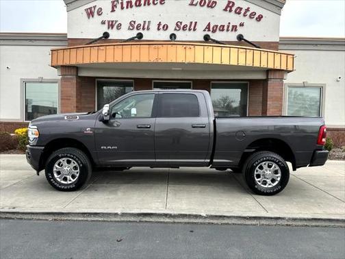 2024 RAM 2500 Laramie Crew Cab 4x4 6'4' Box