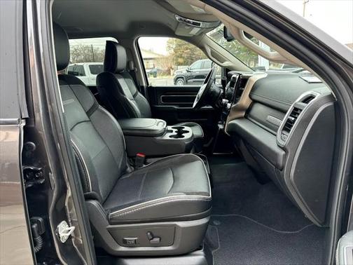 2024 RAM 2500 Laramie Crew Cab 4x4 6'4' Box