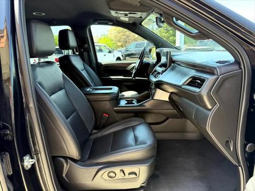2022 Chevrolet Suburban 4WD Z71