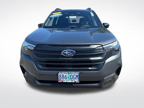 2025 Subaru Forester Base