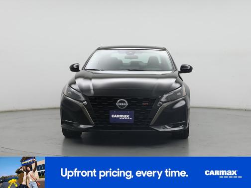 Black 2024 Nissan Altima SR