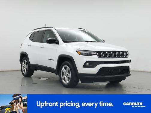 White 2023 Jeep Compass Latitude
