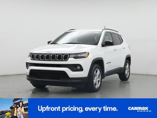 White 2023 Jeep Compass Latitude