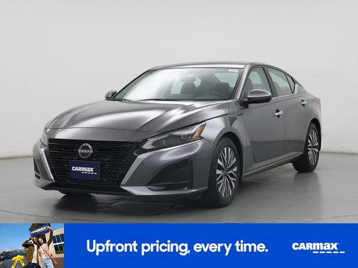 Gray 2023 Nissan Altima SV