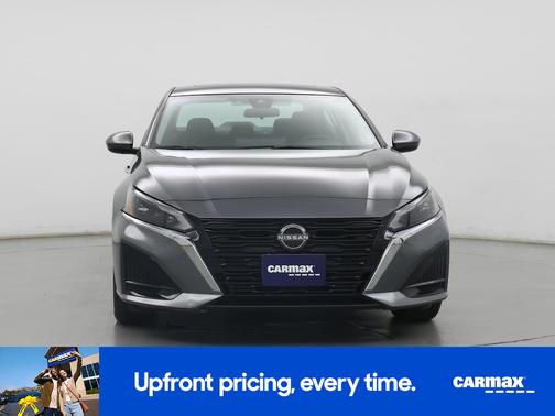 Gray 2023 Nissan Altima SV