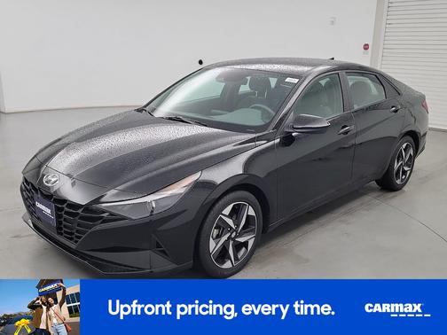 2023 Hyundai ELANTRA SE