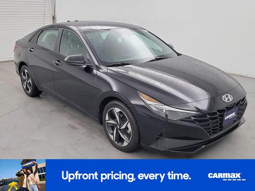 2023 Hyundai ELANTRA SE