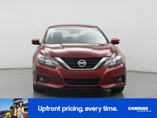 Red 2017 Nissan Altima SL