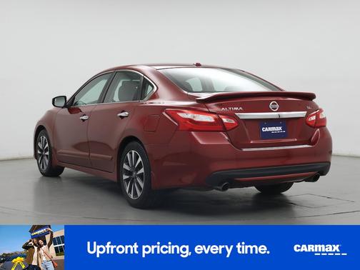 Red 2017 Nissan Altima SL