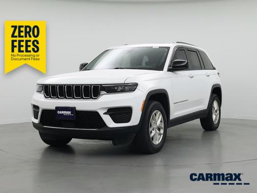 White 2023 Jeep Grand Cherokee Laredo