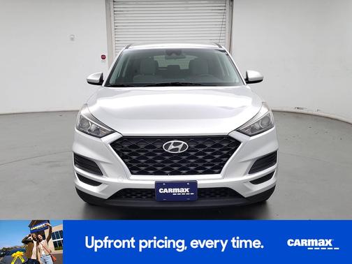 Gray 2019 Hyundai TUCSON SE