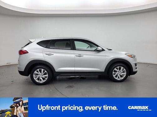 Gray 2019 Hyundai TUCSON SE