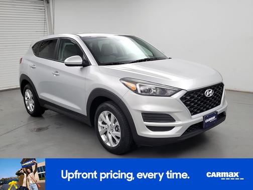 Gray 2019 Hyundai TUCSON SE
