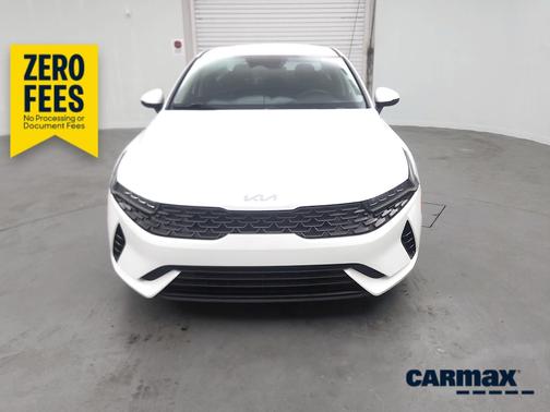 White 2022 Kia K5 LXS
