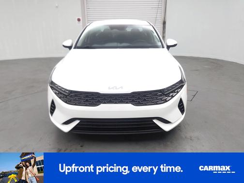White 2022 Kia K5 LXS