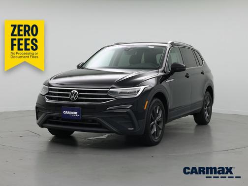 Black 2022 Volkswagen Tiguan SE