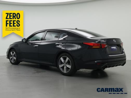 Blue 2019 Nissan Altima SL