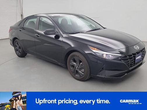 Black 2023 Hyundai ELANTRA SEL