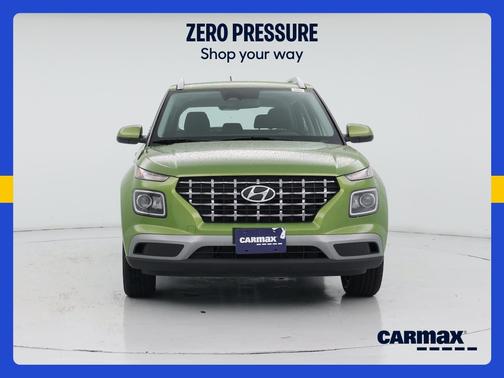 Green 2024 Hyundai VENUE SEL